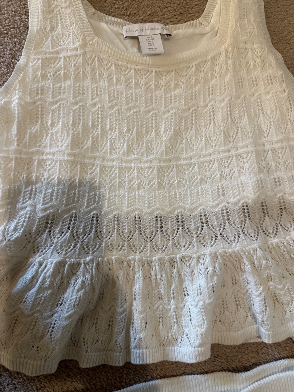 House of Harlow 1960 Cream Crochet set - Picture 4 of 9